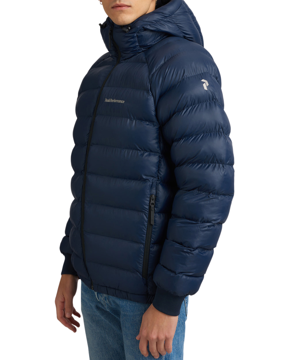 peak-performance-m-tomic-insulated-hood-jacket-2.jpg