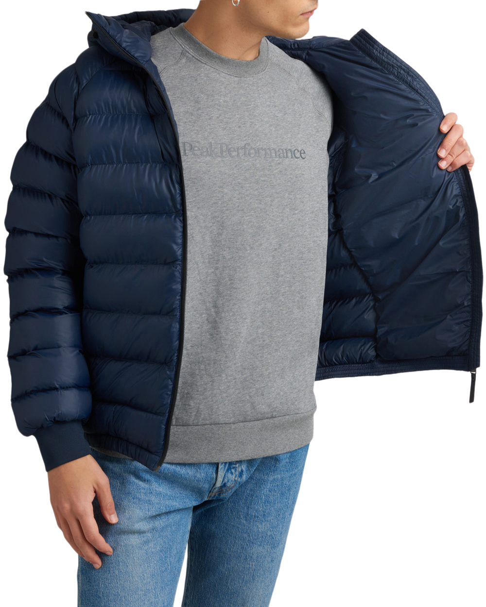 peak-performance-m-tomic-insulated-hood-jacket-3.jpg