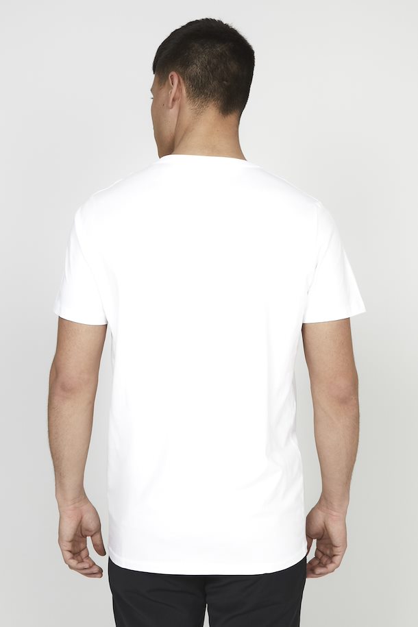 white-madelink-t-shirt1.jpeg