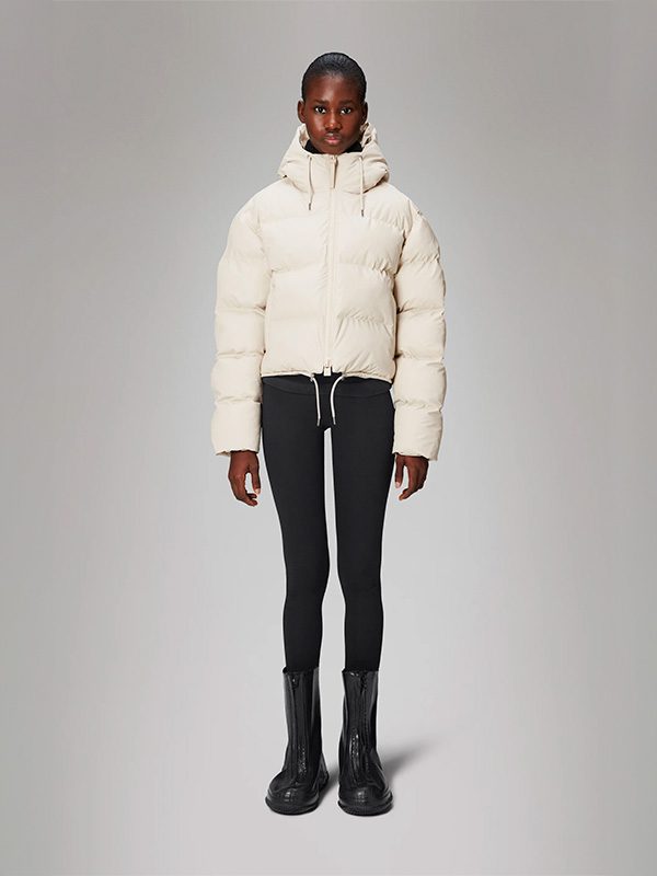 Alta Short Puffer Jacket W3T3