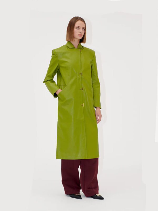 2362, Long Single Creasted Coat
