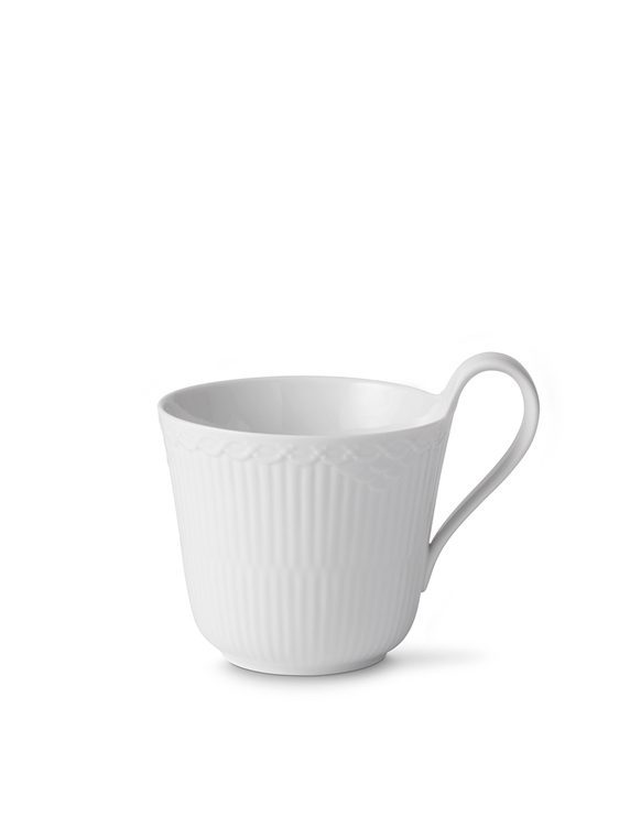 White Fluted krús m. háu handfangi 33cl