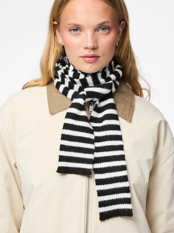 PCJAYA LONG NARROW SCARF BC