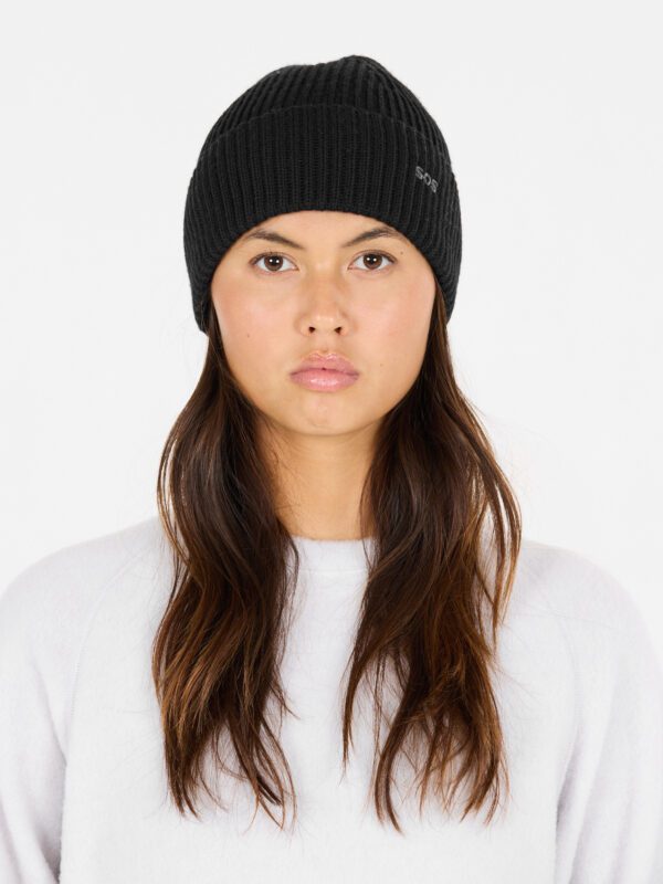 Girdwood wool beanie