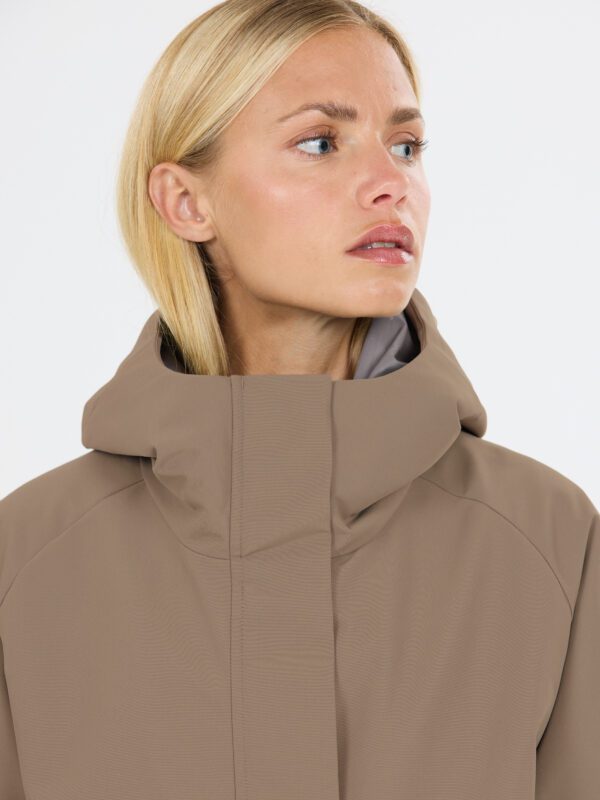 Trikora W 2L Long Insulated Jacket - Image 2