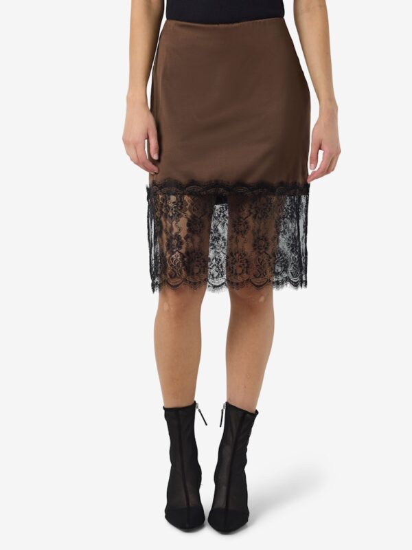 NMINFERNO MW SHORT SATIN LACE SKIRT