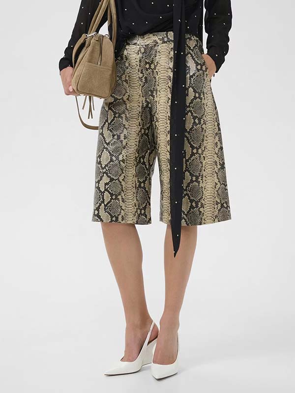GZallis MW snake shorts